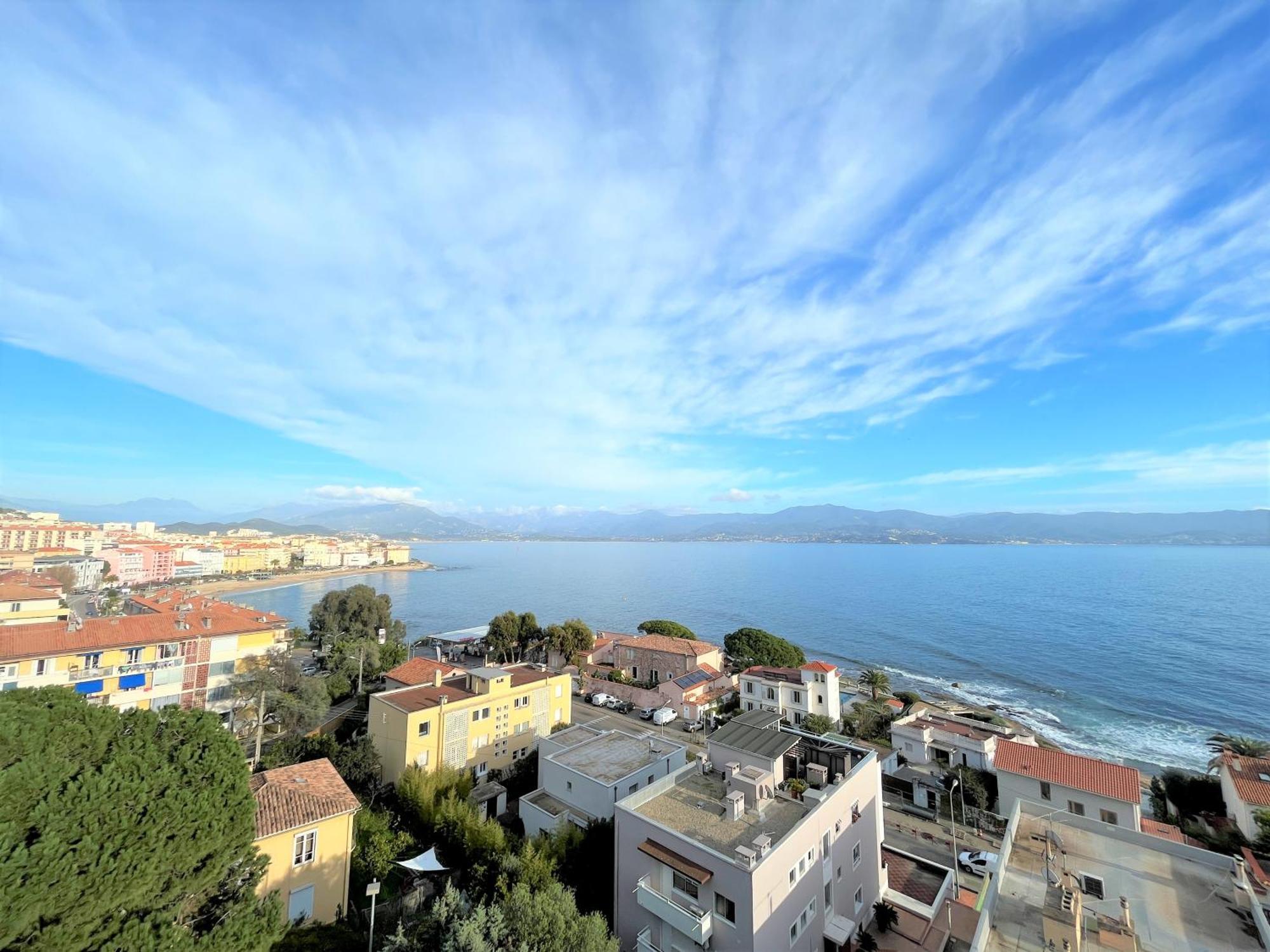 Appartement Vue Mer Carmino Ajaccio Ajaccio  Esterno foto